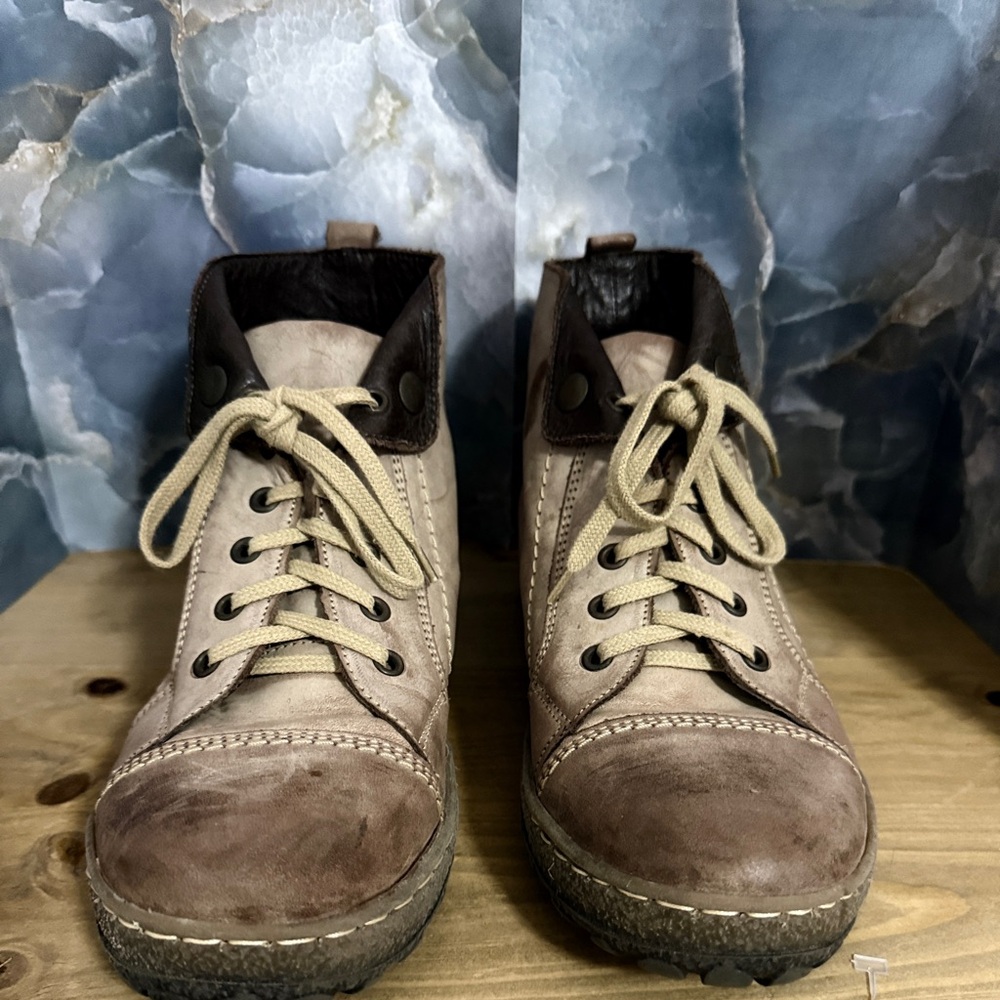 V-Italia 1041 Kiki Ankle Bootie